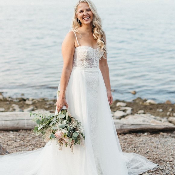 Made With Love Removable Flowy Skirt with Gap (over Wedding dress) - Picture 2 of 15